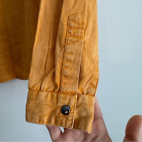 Montana Co. mustard yellow embroidered snap button long sleeve shirt small NWT - Picture 5 of 8